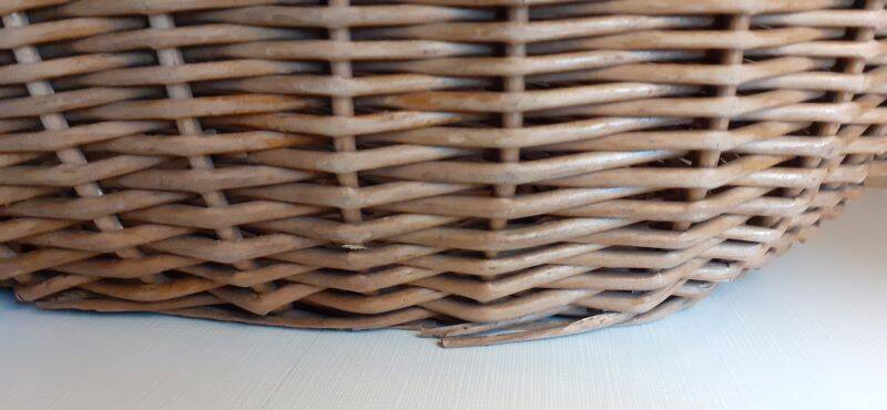 Vintage wicker oval basket