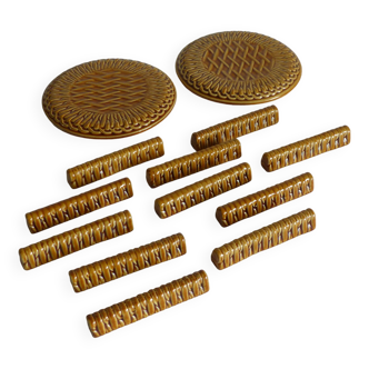 11 knife holders and 2 bottle coasters in Gien earthenware