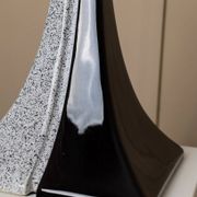 Lampe en céramique noire et blanche - Fabriquée à la main en Italie, lumière de chevet moderne de style Memphis