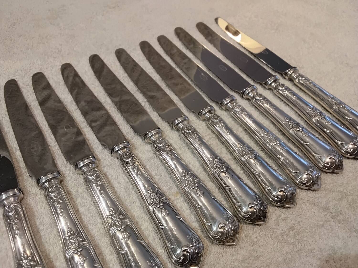 12 silver-plated metal table knives Boulenger LXV demi riche