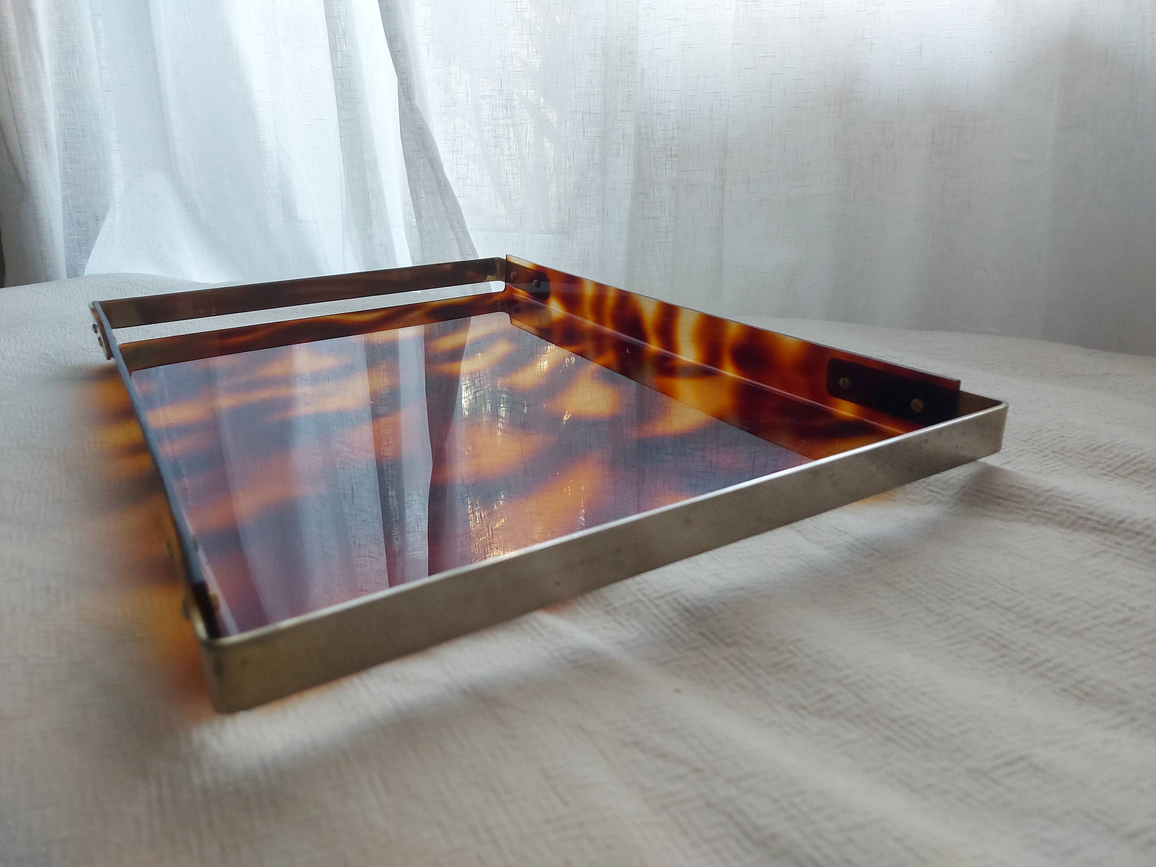 Large tortoiseshell effect serving tray