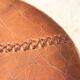 Tabouret vintage en acier et cuir de style industriel