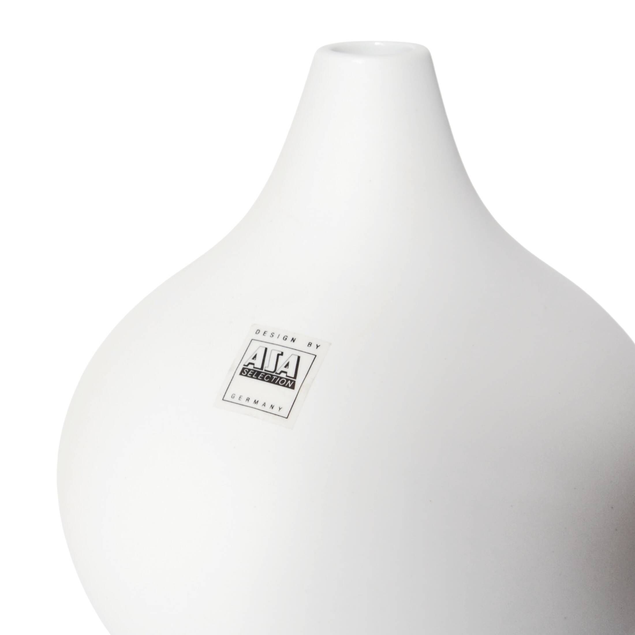 White, minimalist Asa vase, Germany, 1980s.