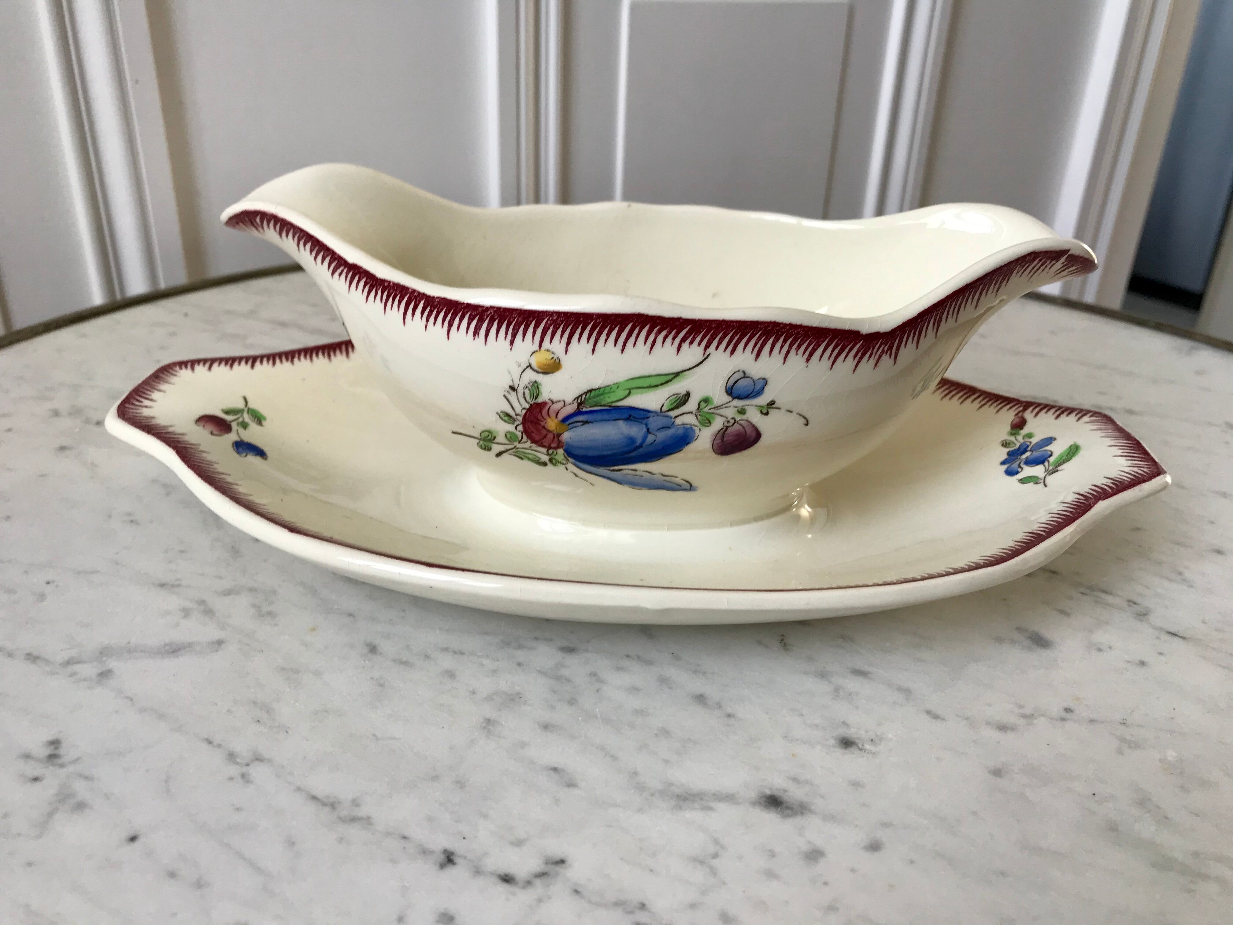 Saucière Villeroy & Boch La Louvière Belgian manufacture in Iron Earth early twentieth century