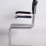Chaise Spol avec accoudoirs fabriquée en Tchéquie des années 1930