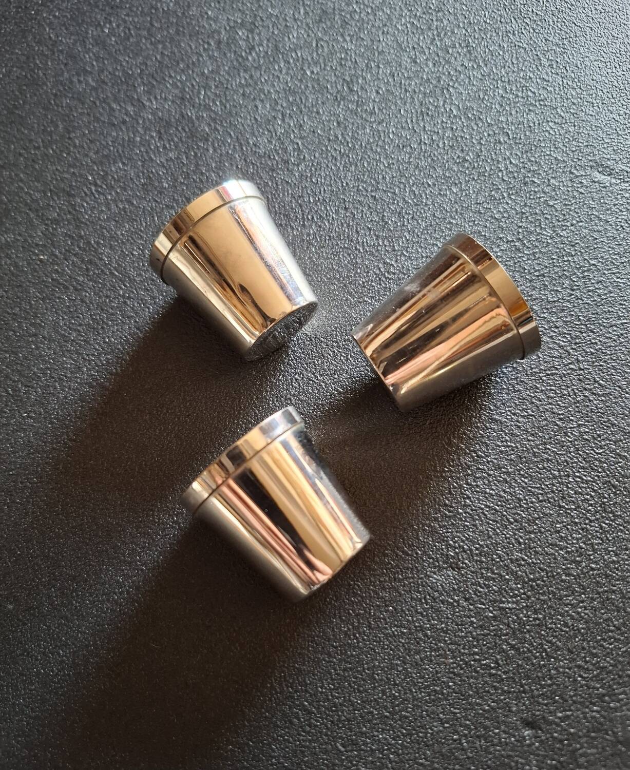 Set of 3 silver-plated shot glasses