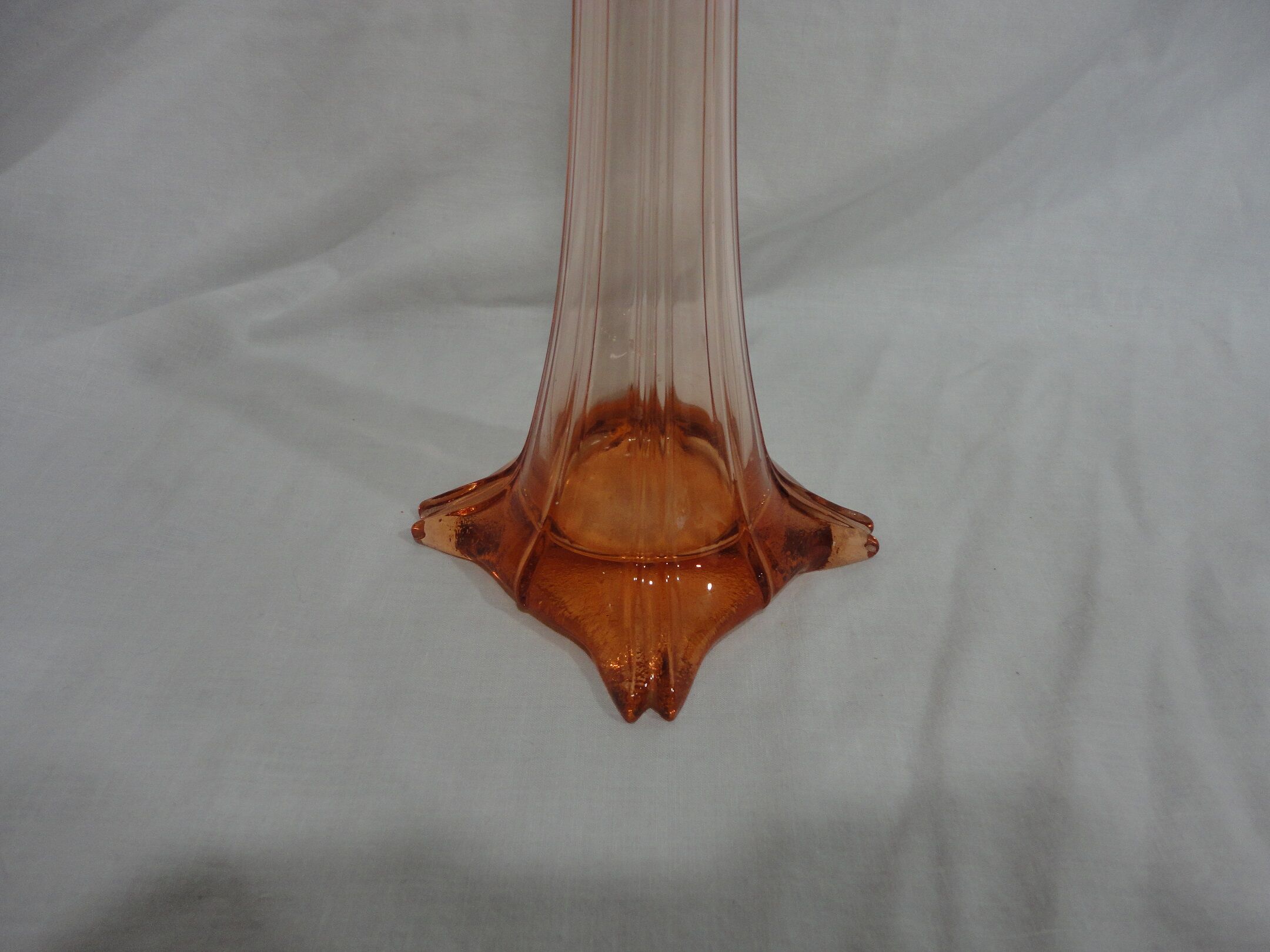 Art Deco single-flower vase