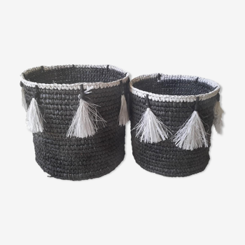 Grey raffia baskets with pompoms - batch of 2