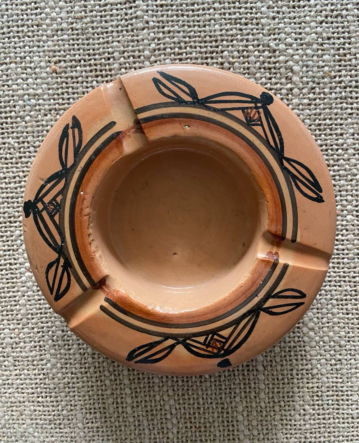 1 Berber ashtray in varnished terracotta