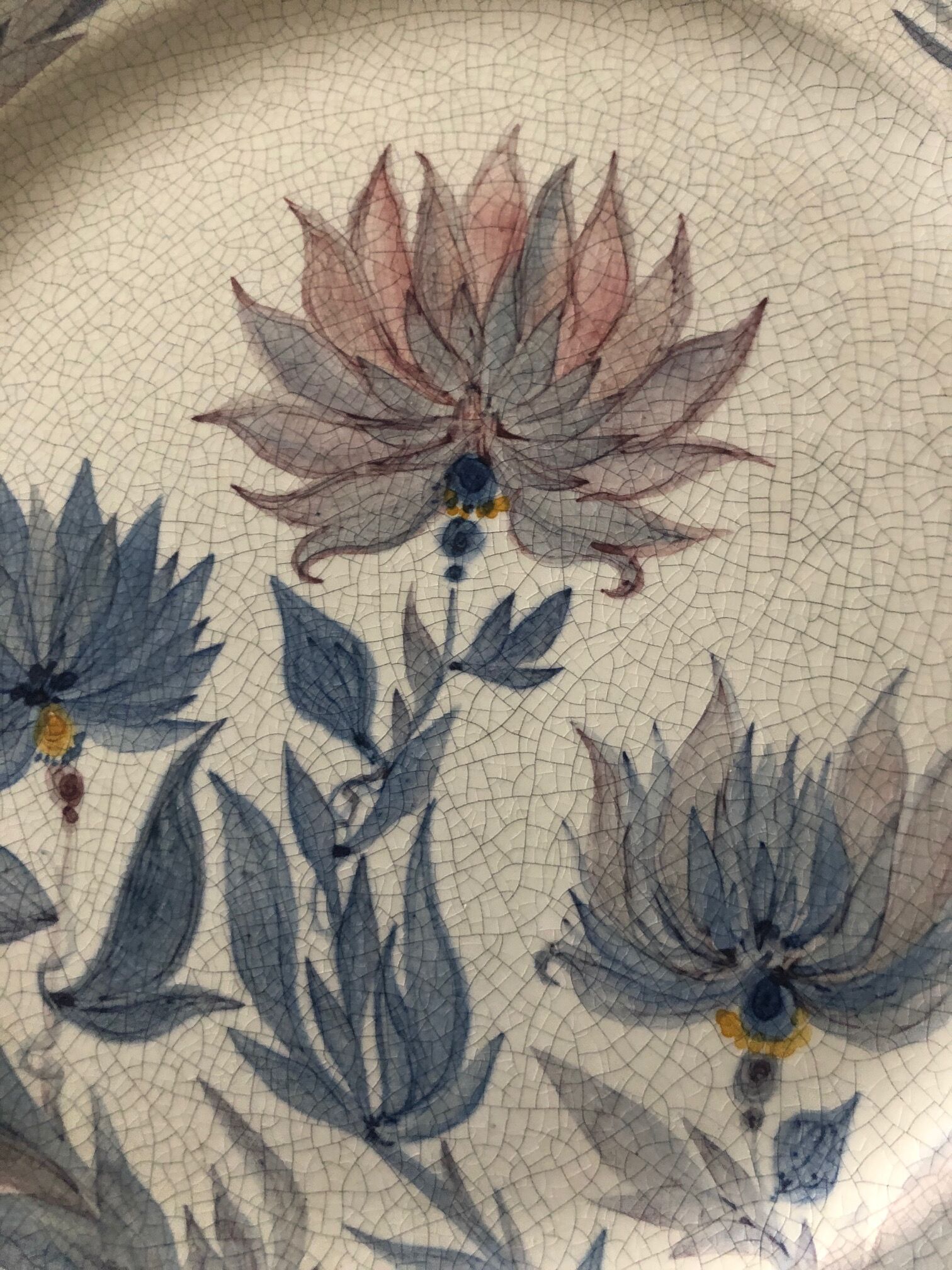 Plate in faience of quimper signed youen