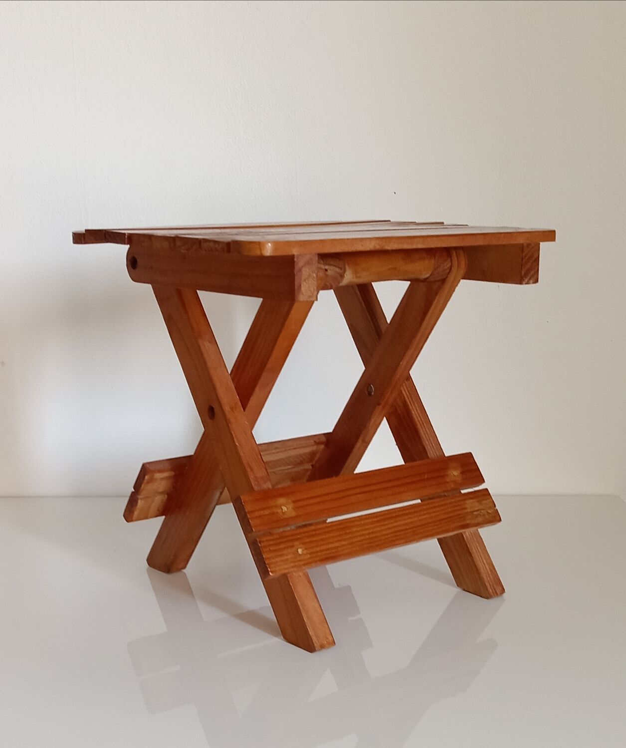 Stool / plant stand