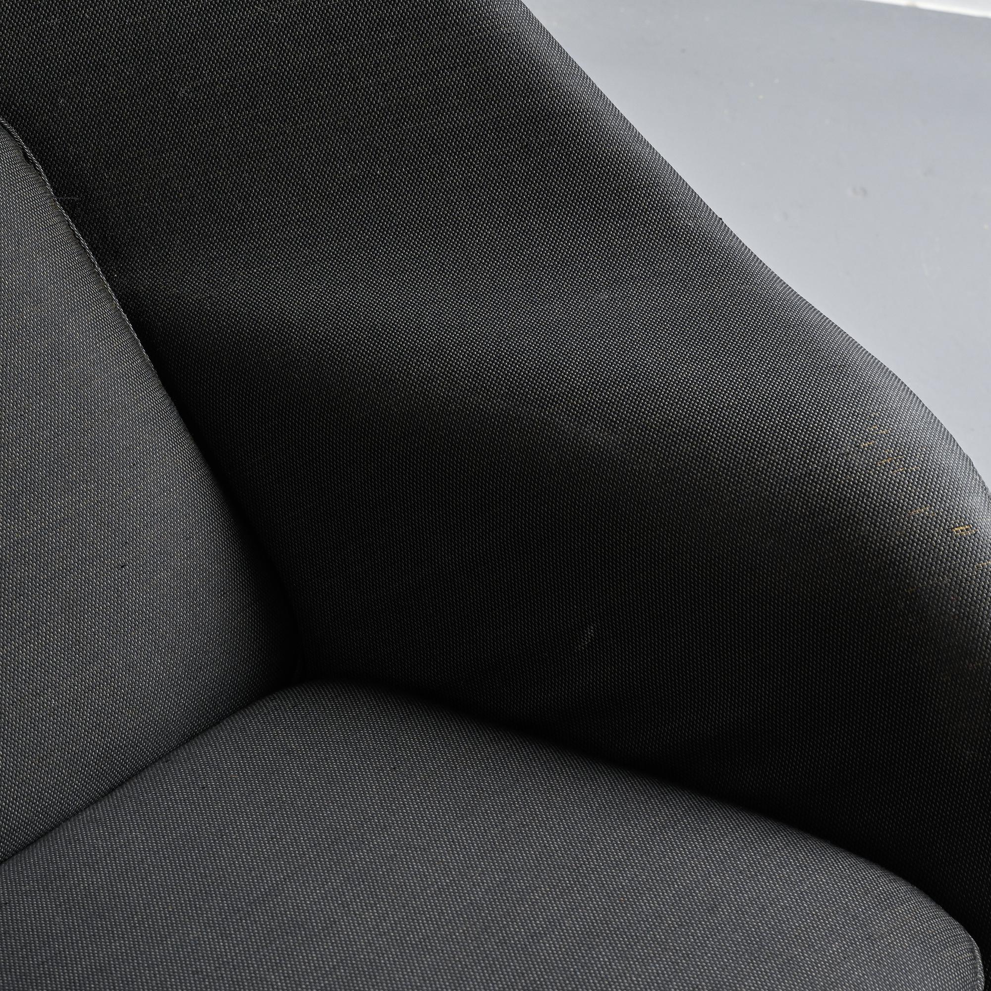 Womb Chair 2nd edition by Eero Saarinen, Knoll around 1970