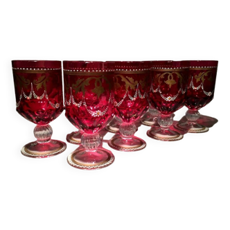 Set of 8 white wine or port glasses in painted glass and red rose enamel murano