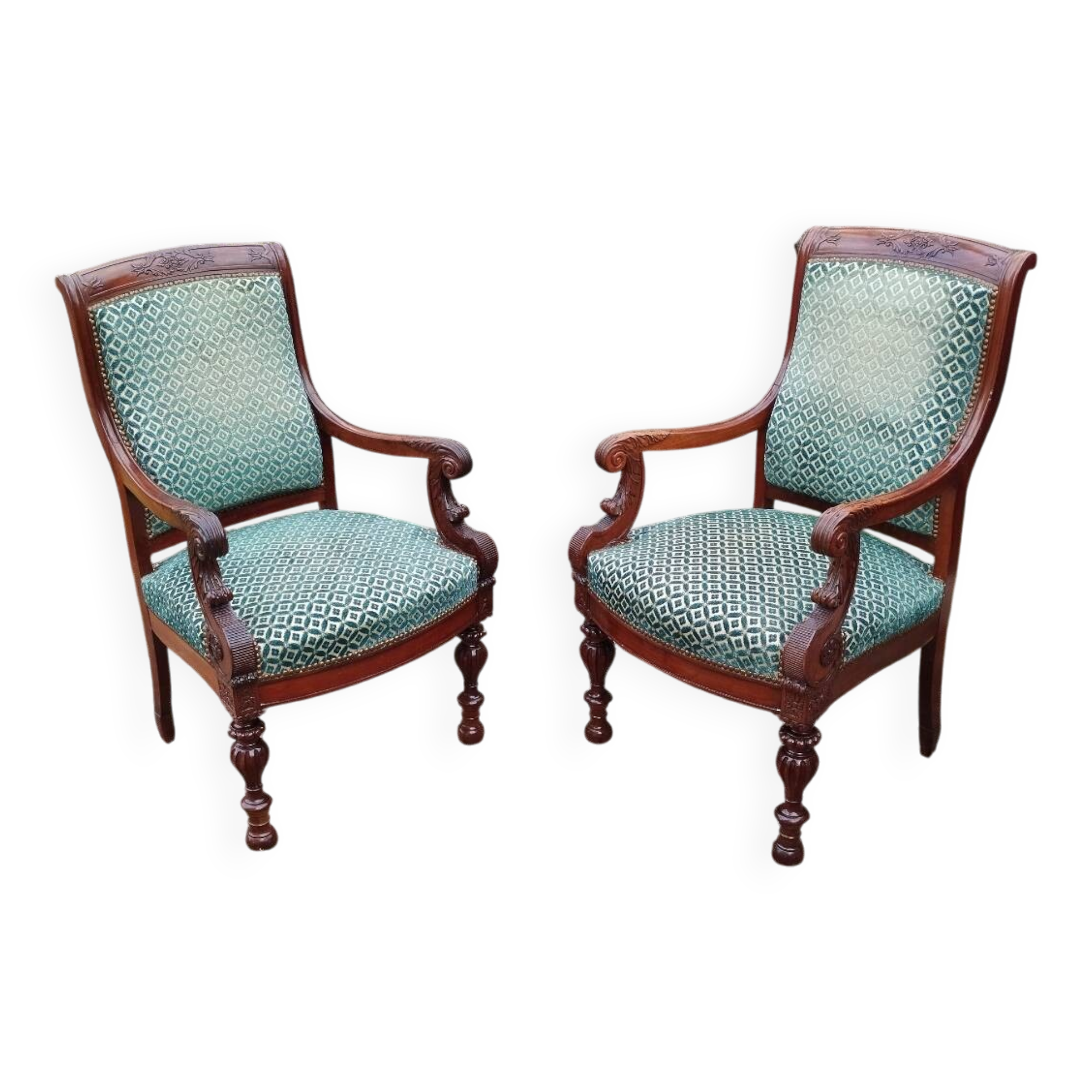 Pair of antique Louis XVI mahogany armchairs from the 19th century