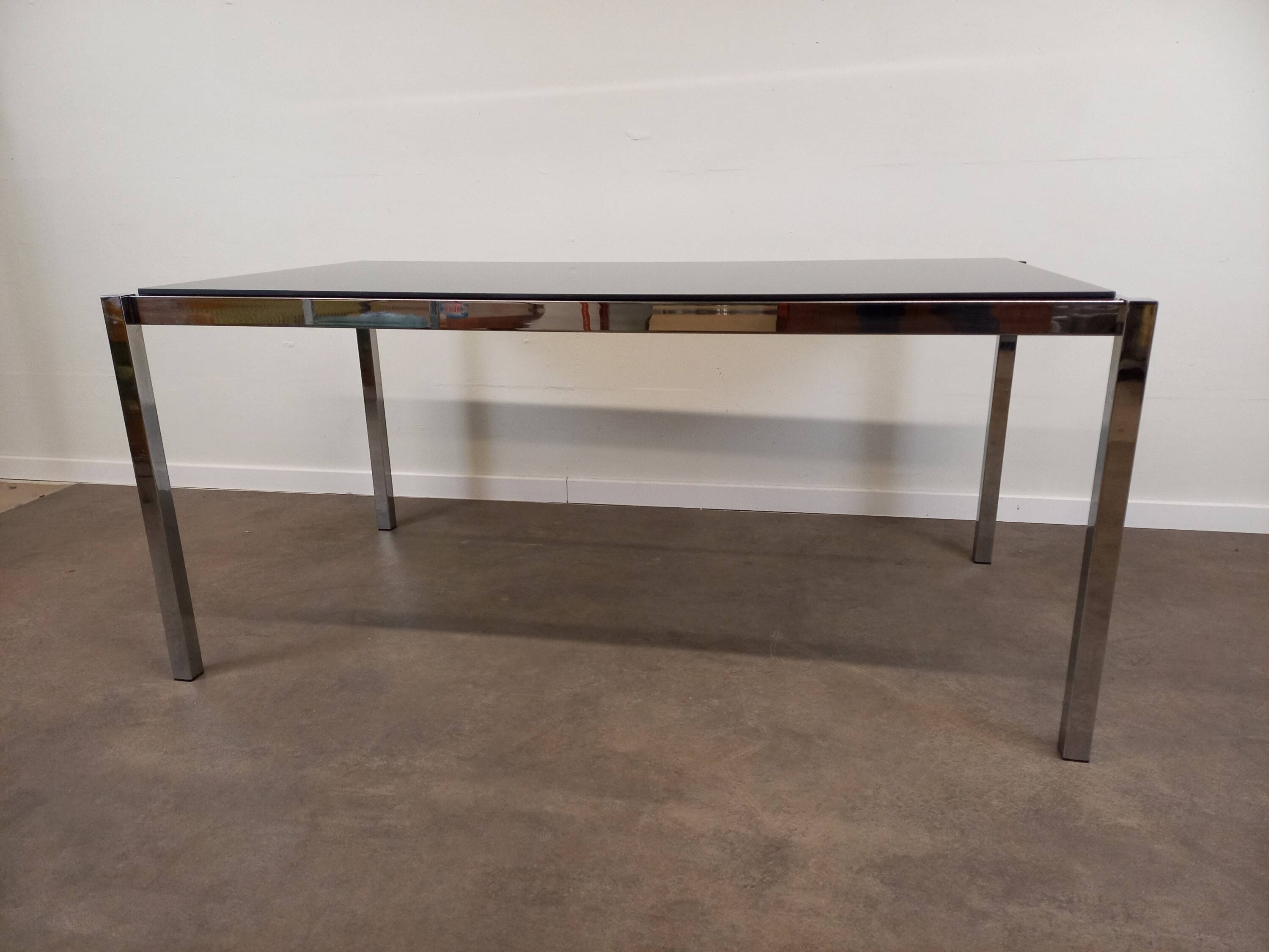 Table à manger verre et métal chromé 168 cm