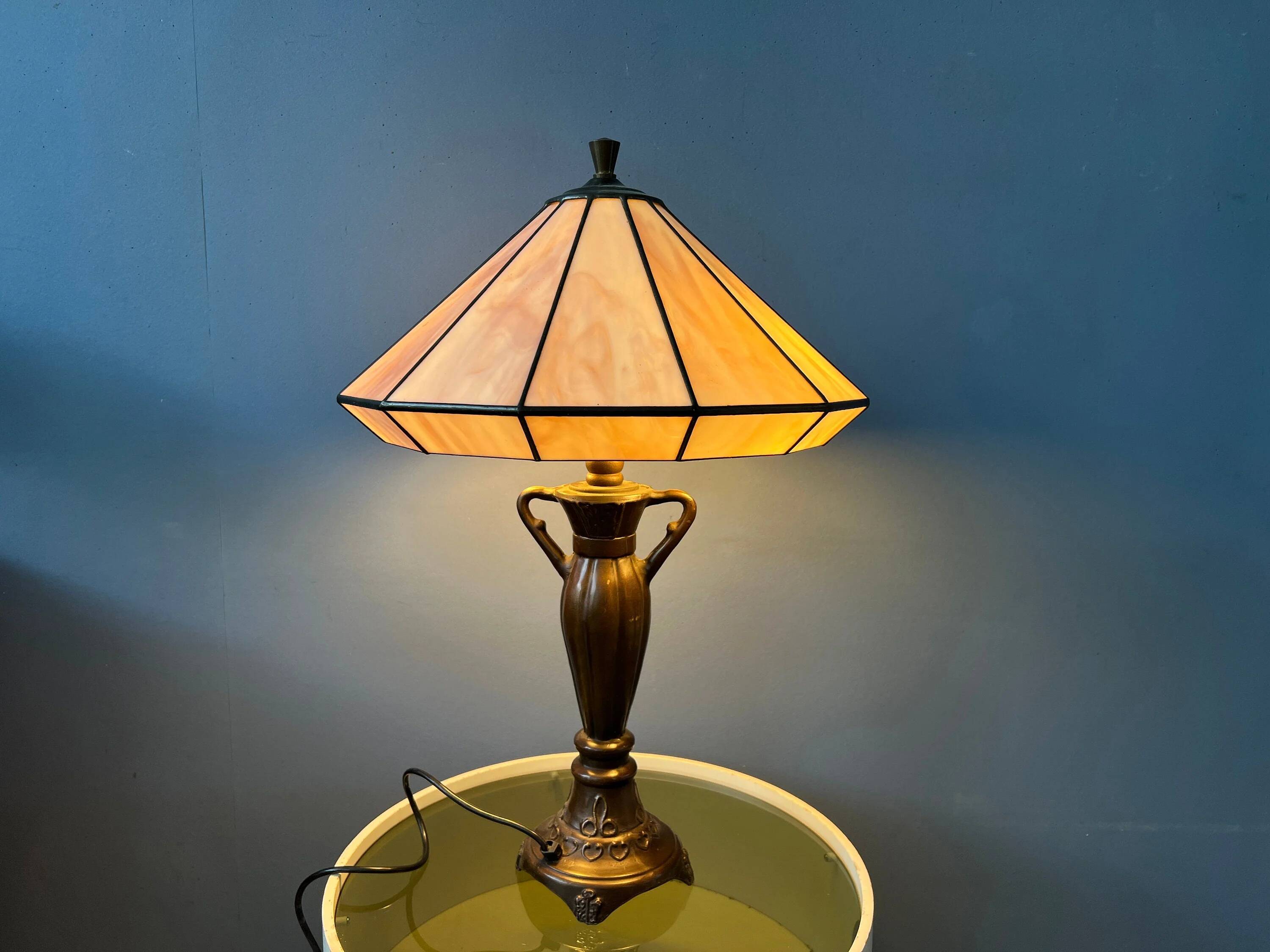 Lampe de table Tiffany Art déco en vitrail violet