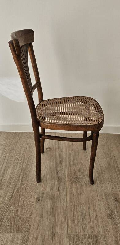 Vintage Thonet chair, wood and caning, no. 221.