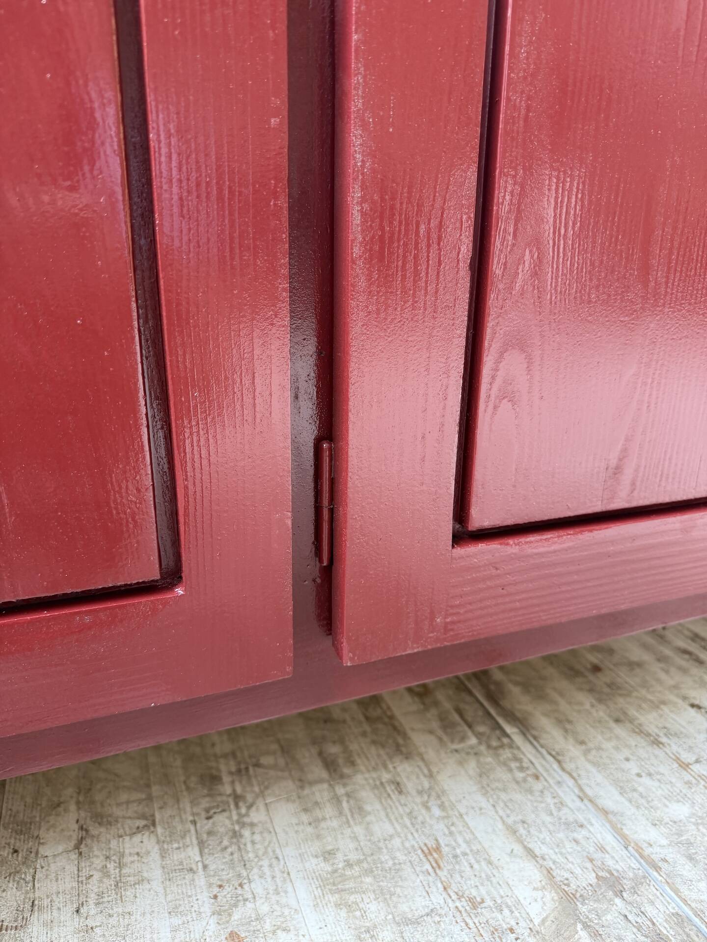 Red lacquered enfilade 1970 160cm