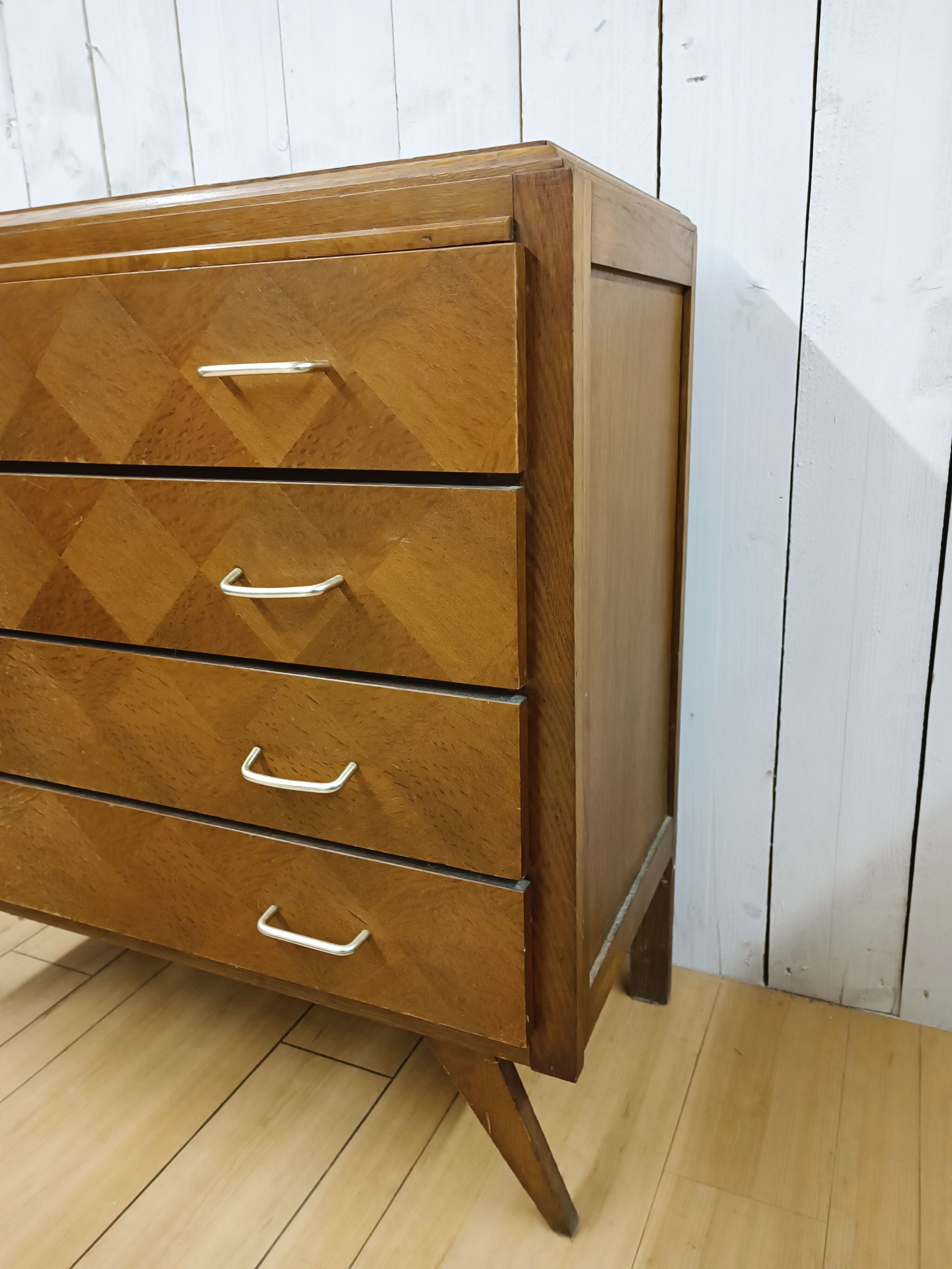 Vintage chest of drawers