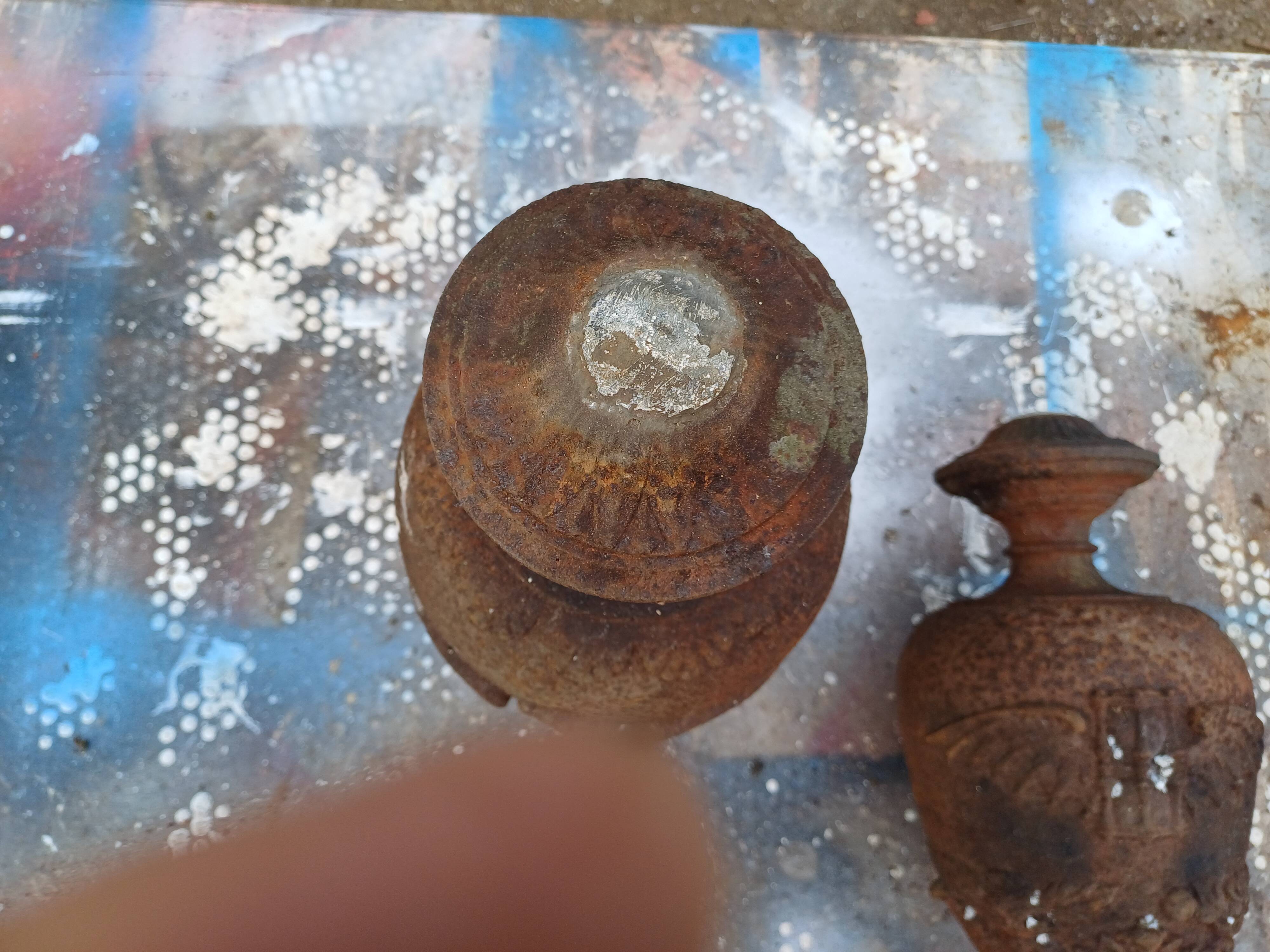 Pair of Cast Iron Fire Pots 1900: Charleville - Mézières