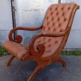 Chesterfield armchair in wood and leather