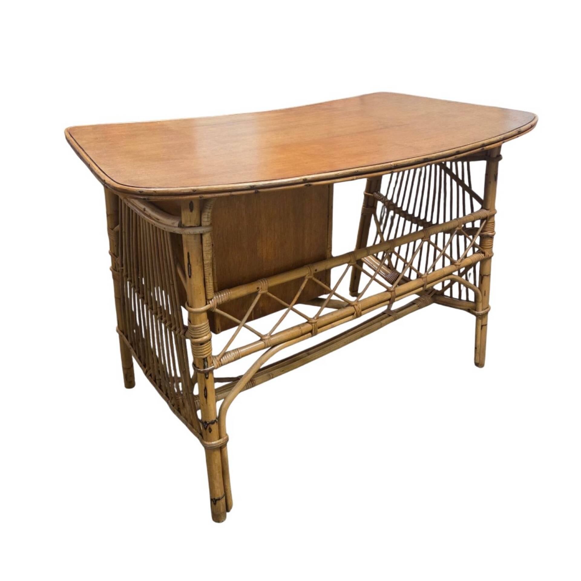 Rattan desk – Circa 1960-1970