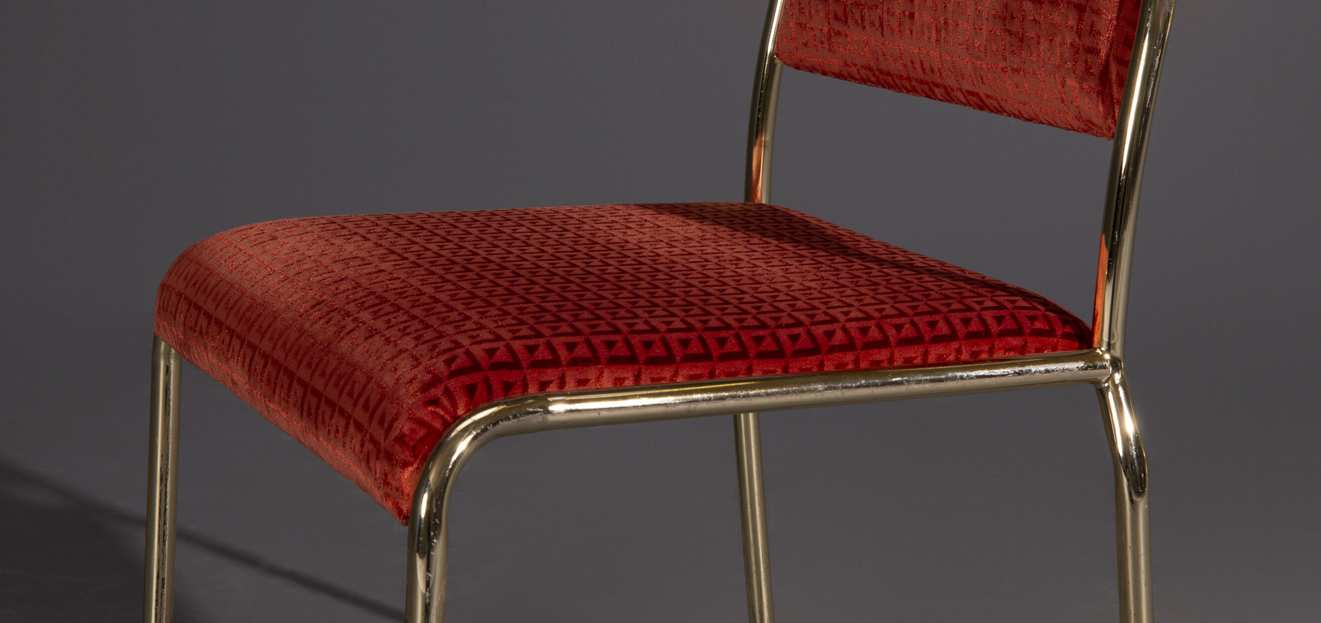 Chaise de Hollywood Regency dans le guide FR 11