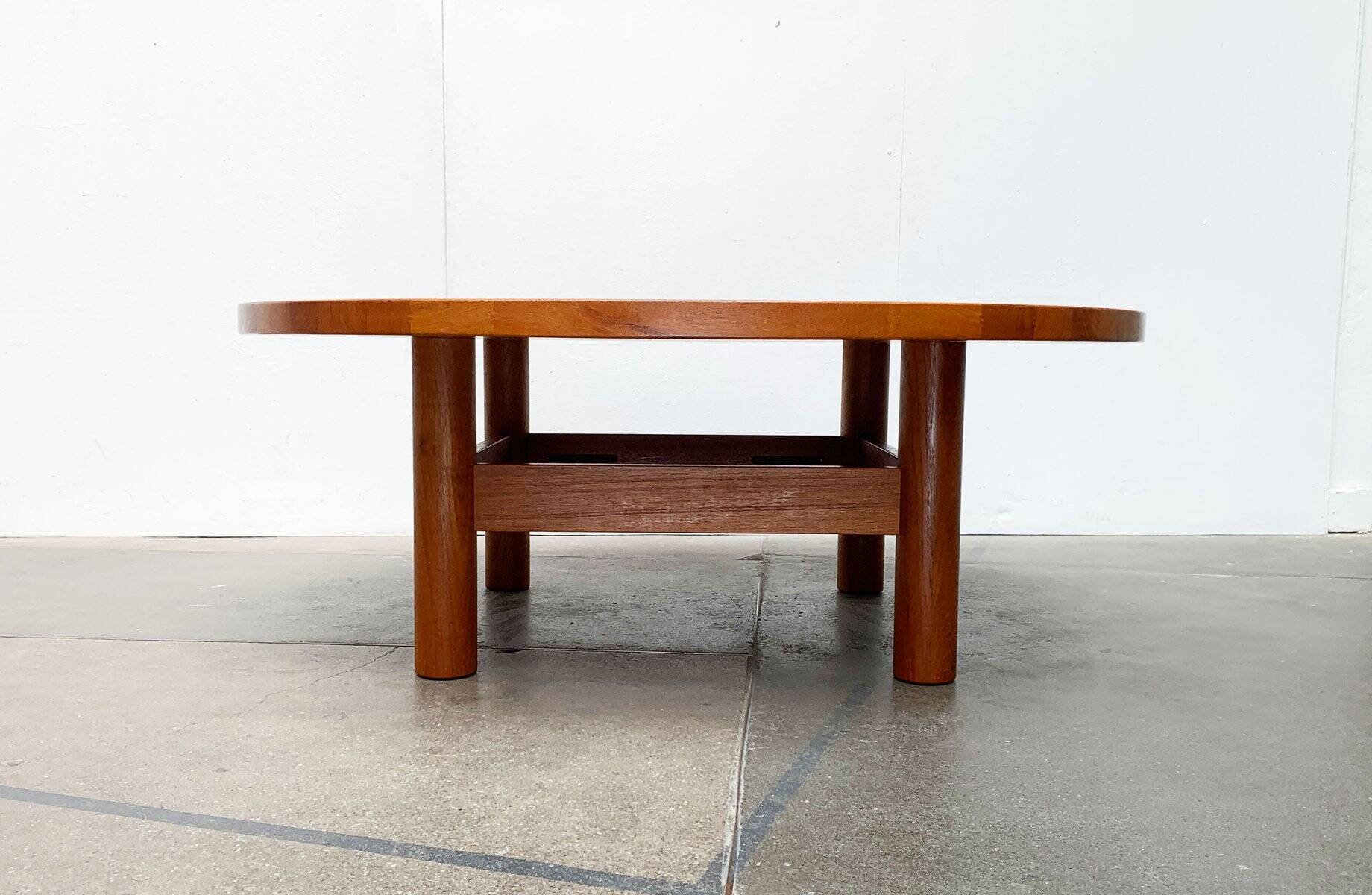 Large Danish brutalist coffee table in solid teak, 1960s.