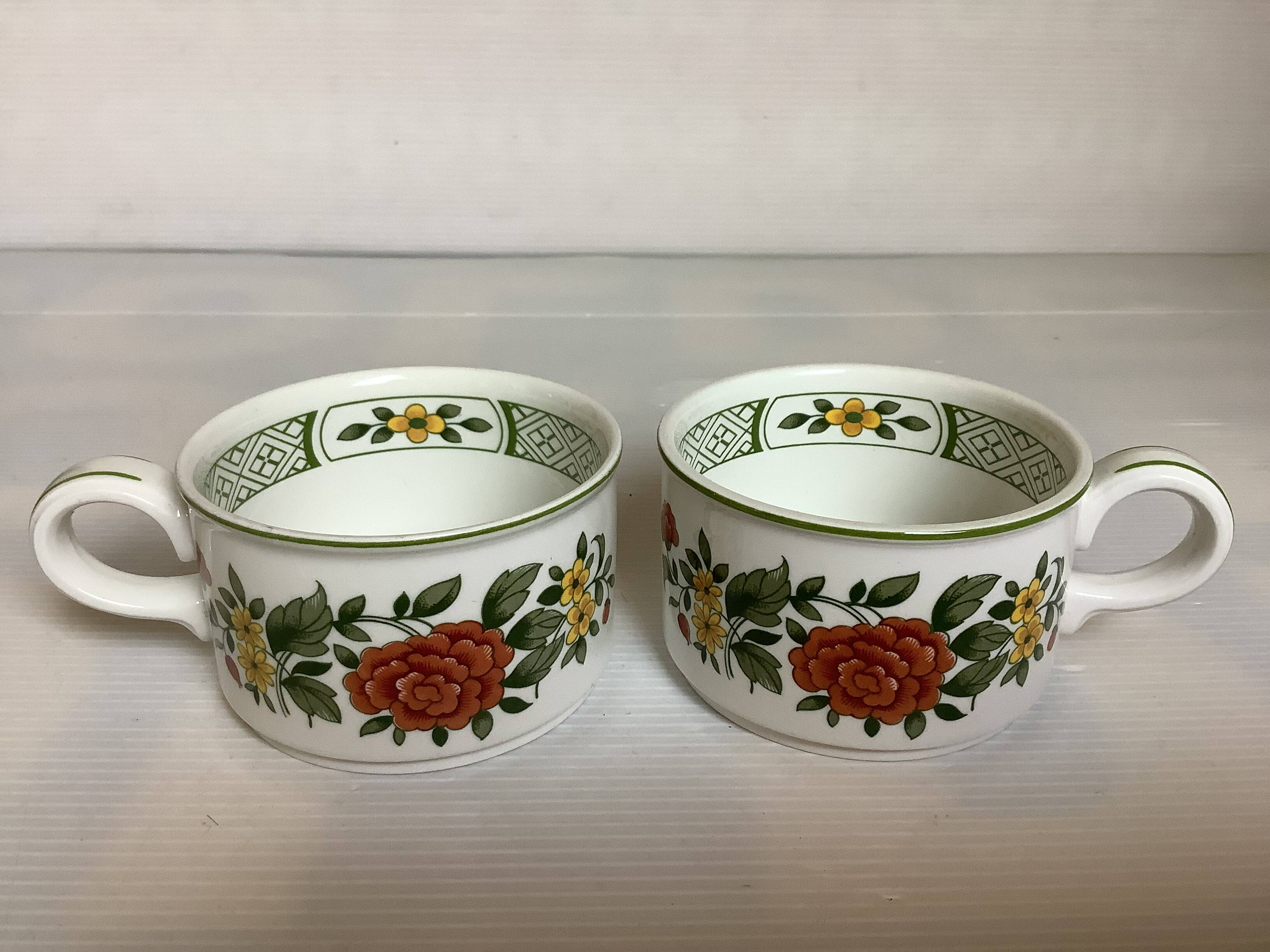 Pair of Villeroy & Boch Summer Day cups