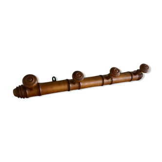 Vintage wooden patère turned