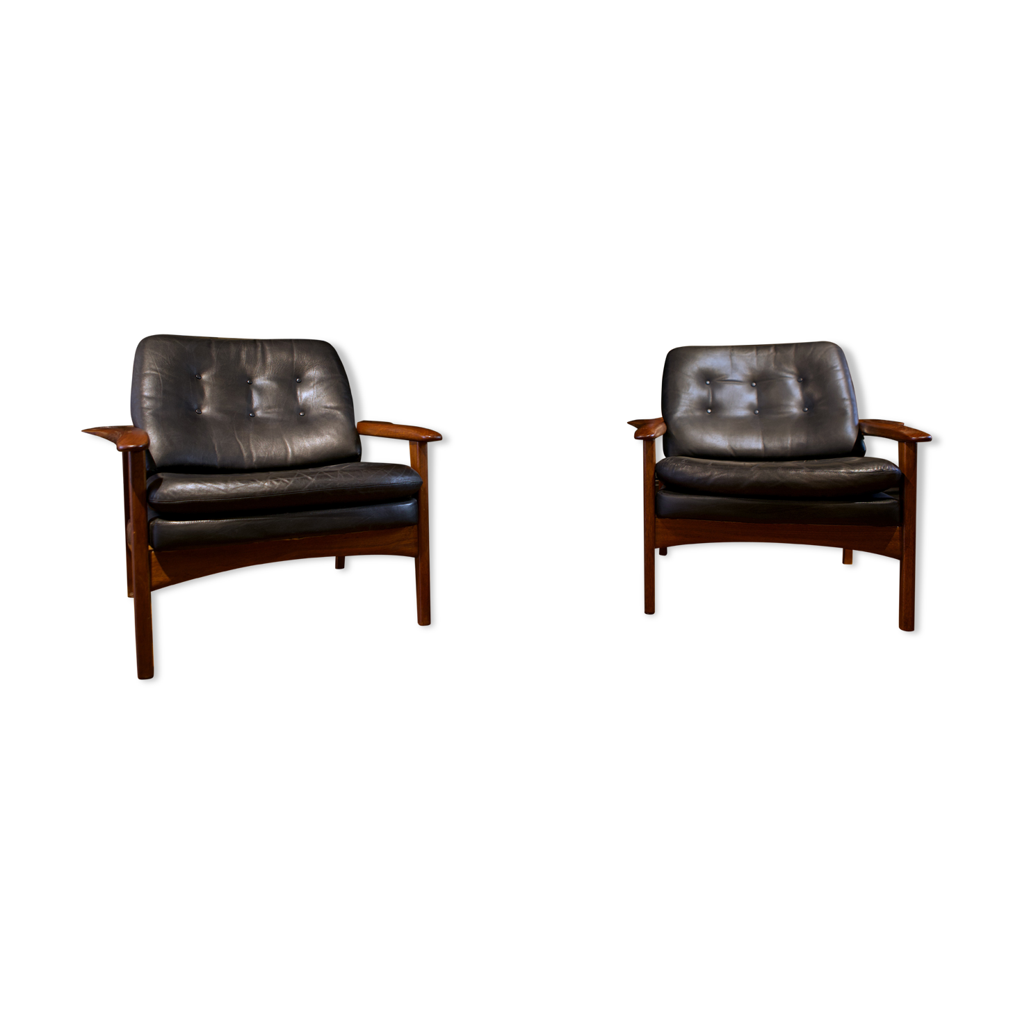 Pair of scandinavian armchairs in black leather and teak