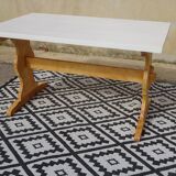 Table made entirely of solid pine, white top.