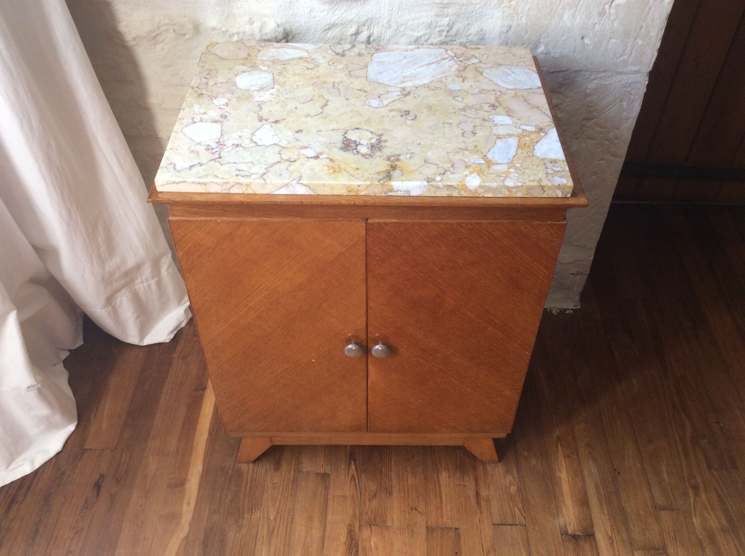 Small extra piece of furniture