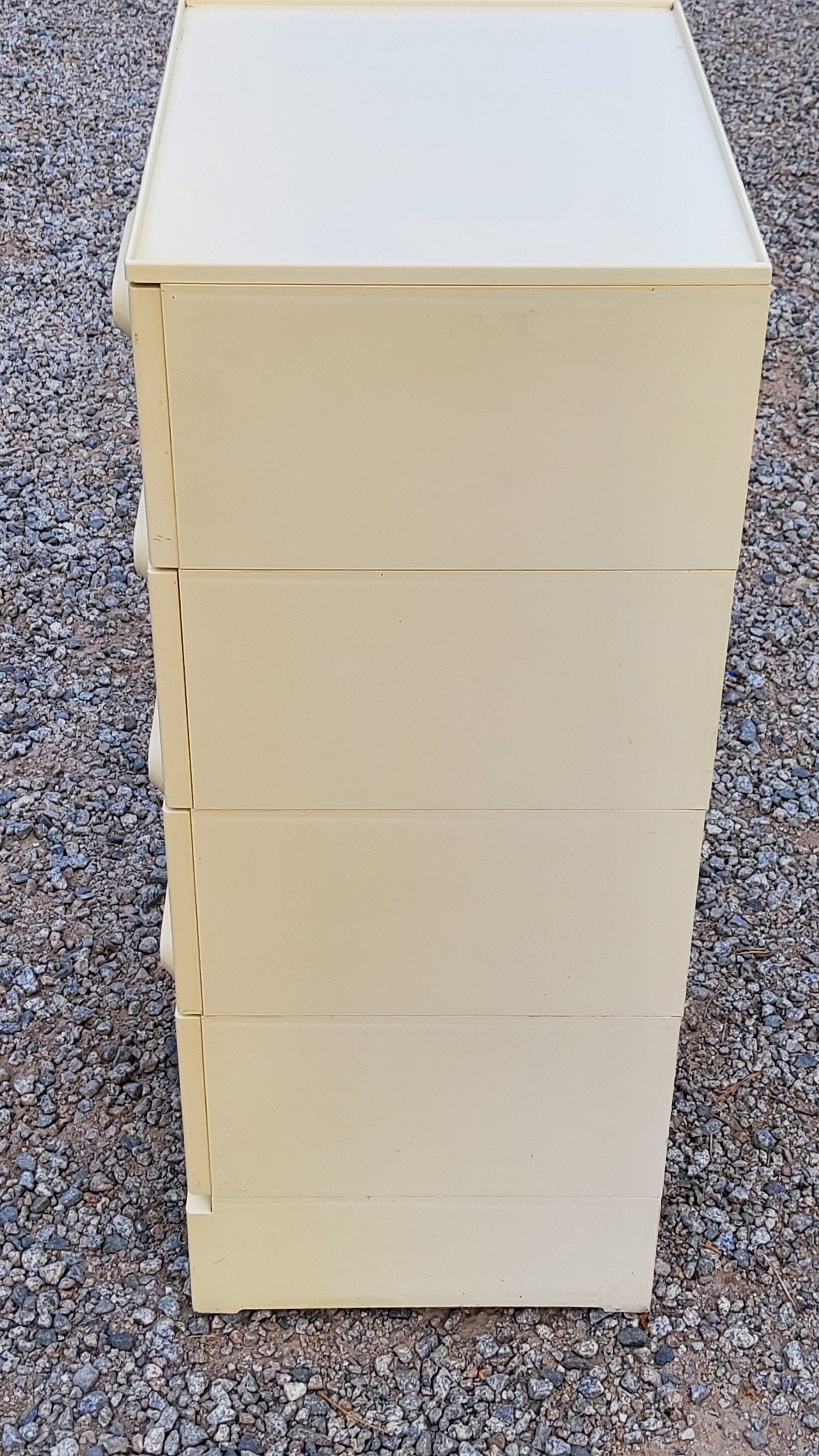 Marc Held chest of drawers in plastic from the 70s