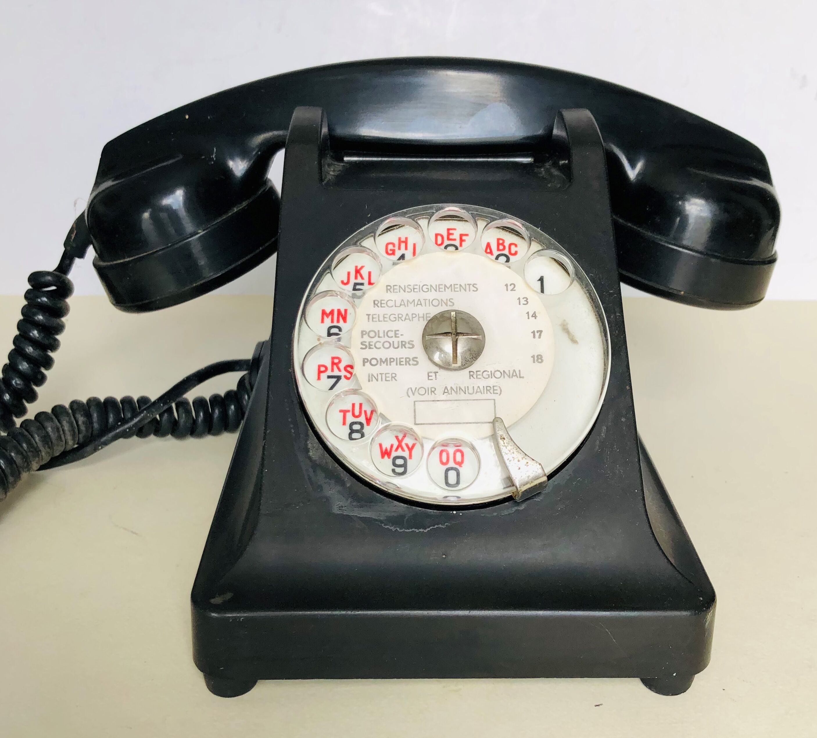 Old bakelite phone
