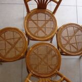 Table et chaises en rotin