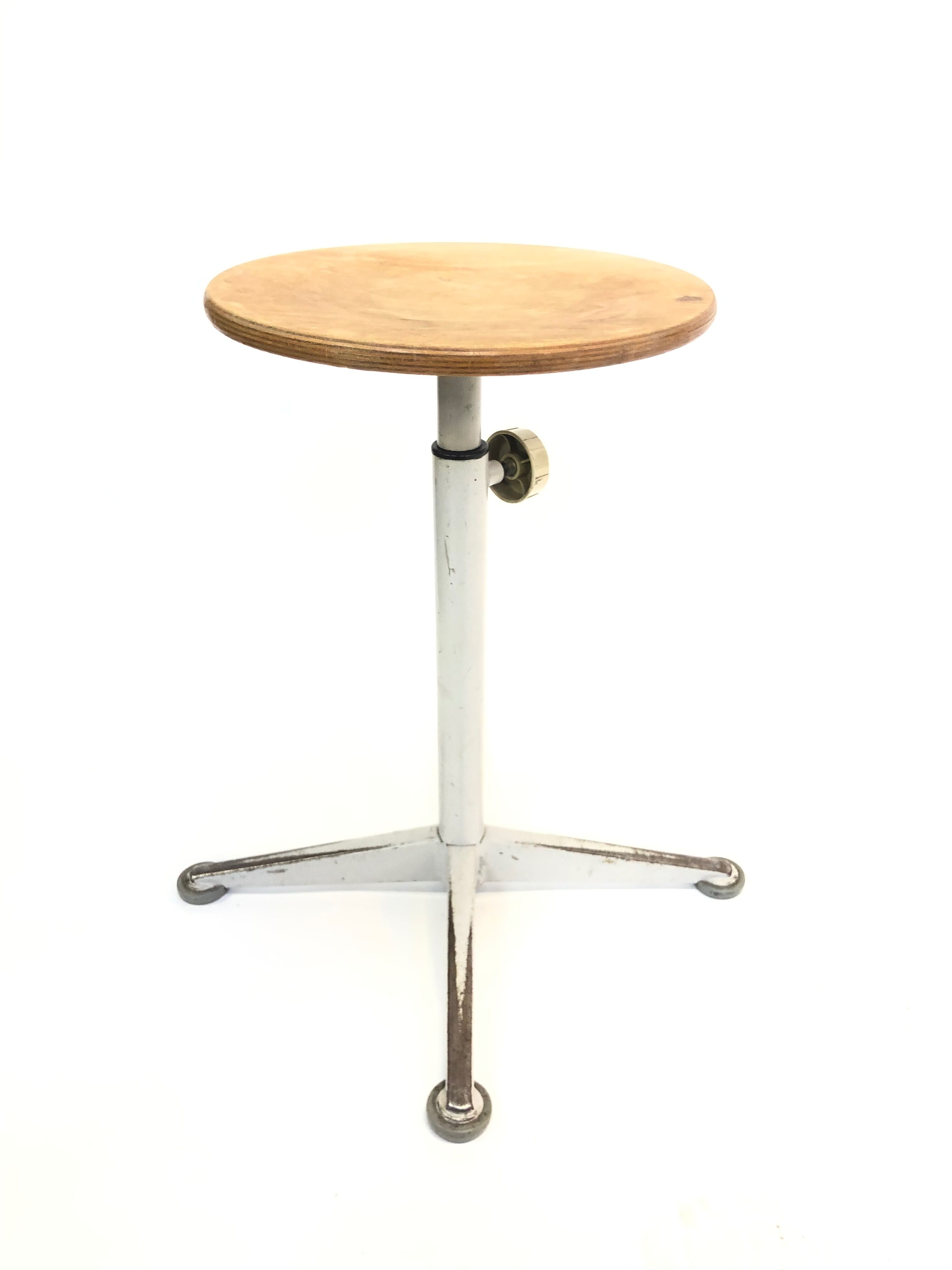 Stool by Friso Kramer Ahrend de Cirkel