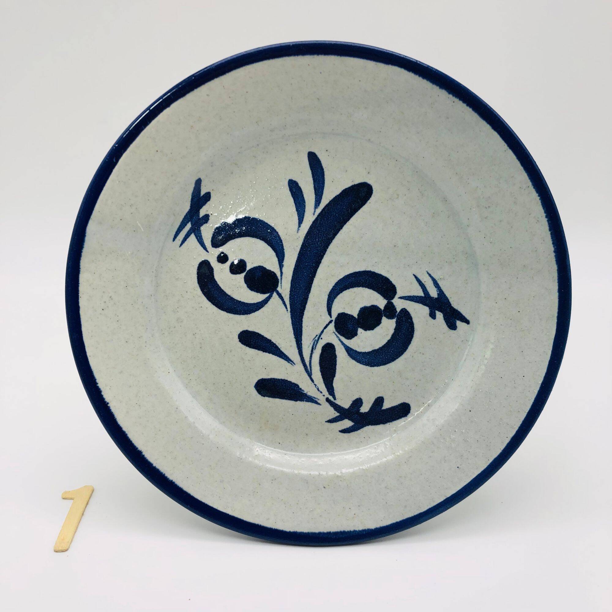 6 dessert plates, St. Clement. Hand-painted decoration.