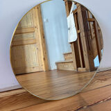 Round mirror