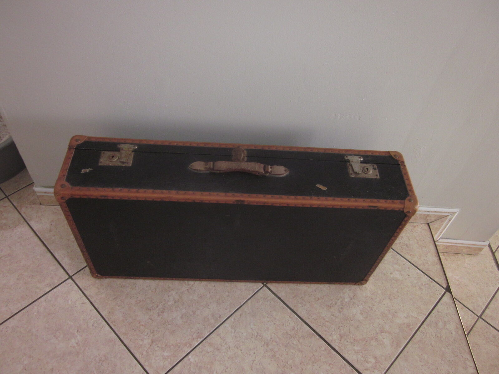 Old suitcase
