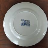 8 blue & white plates