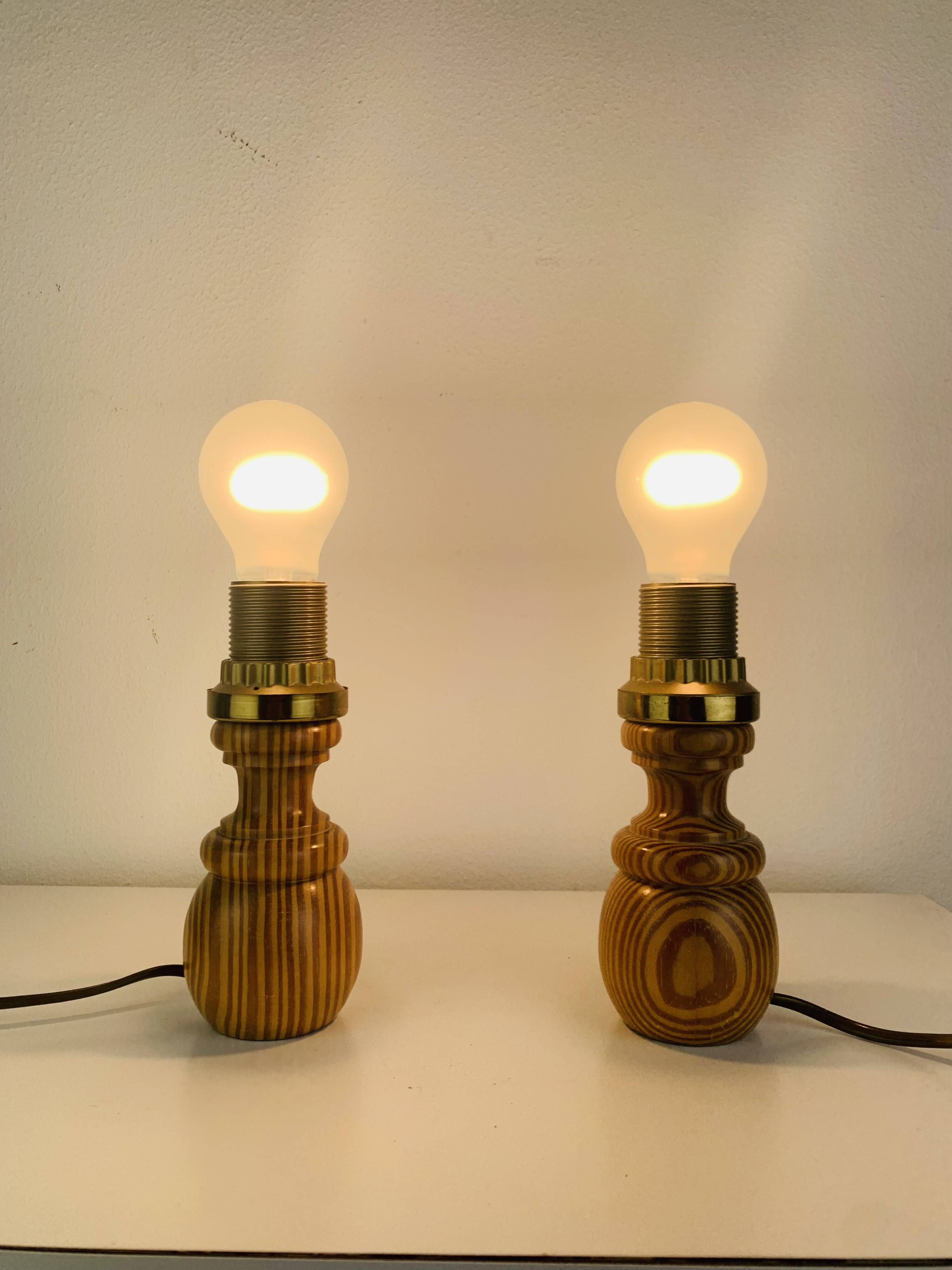 Pair of pine lamps, turned wood, vintage