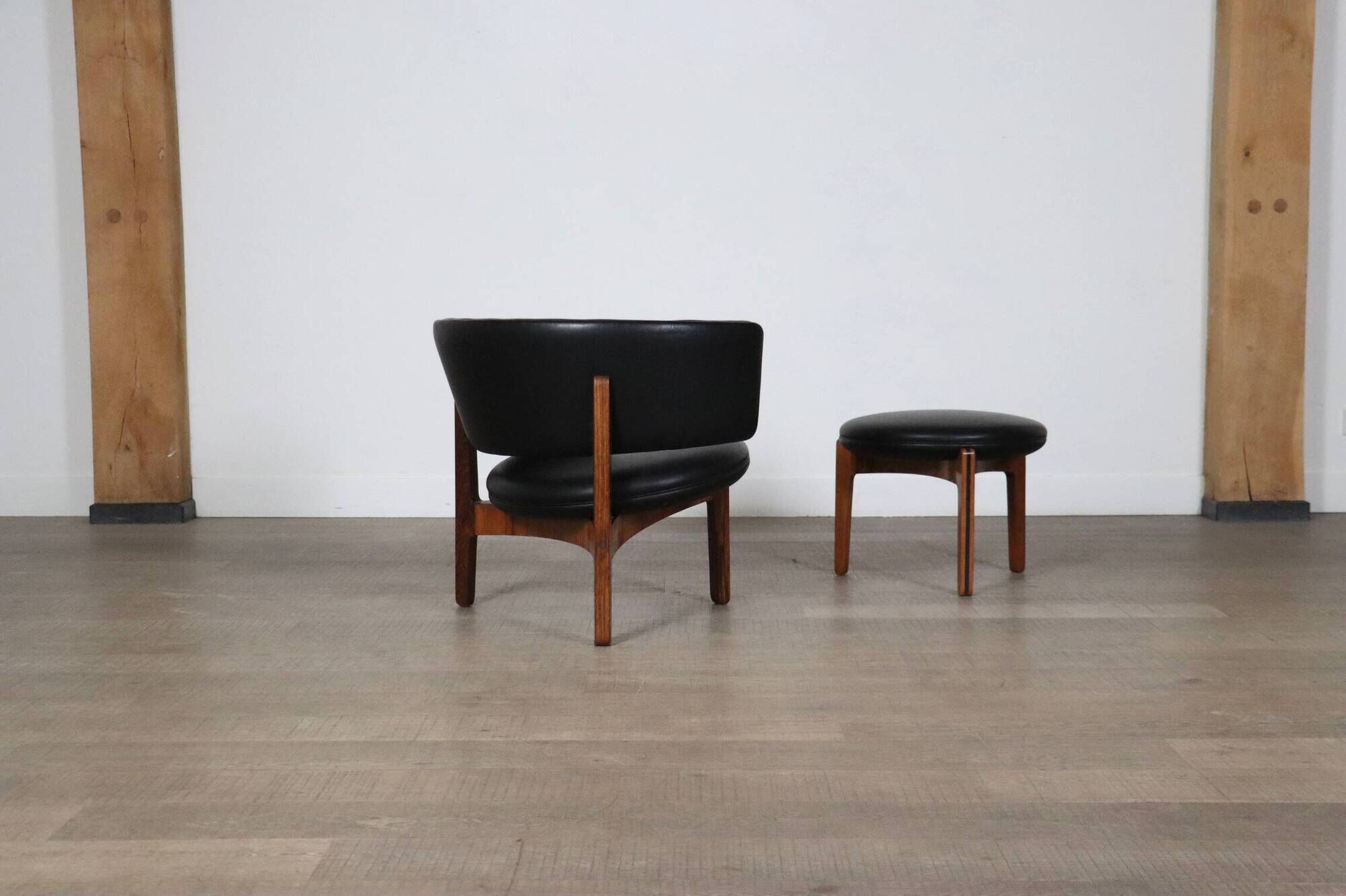Sven Ellekaer Lounge Chair And Stool For Christian Linneberg 1962