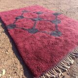 Custom dark red Moroccan rug: 150/250cm