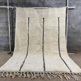 Handmade pure wool carpet, Moroccan artisan, size 1.5/2.5 m.