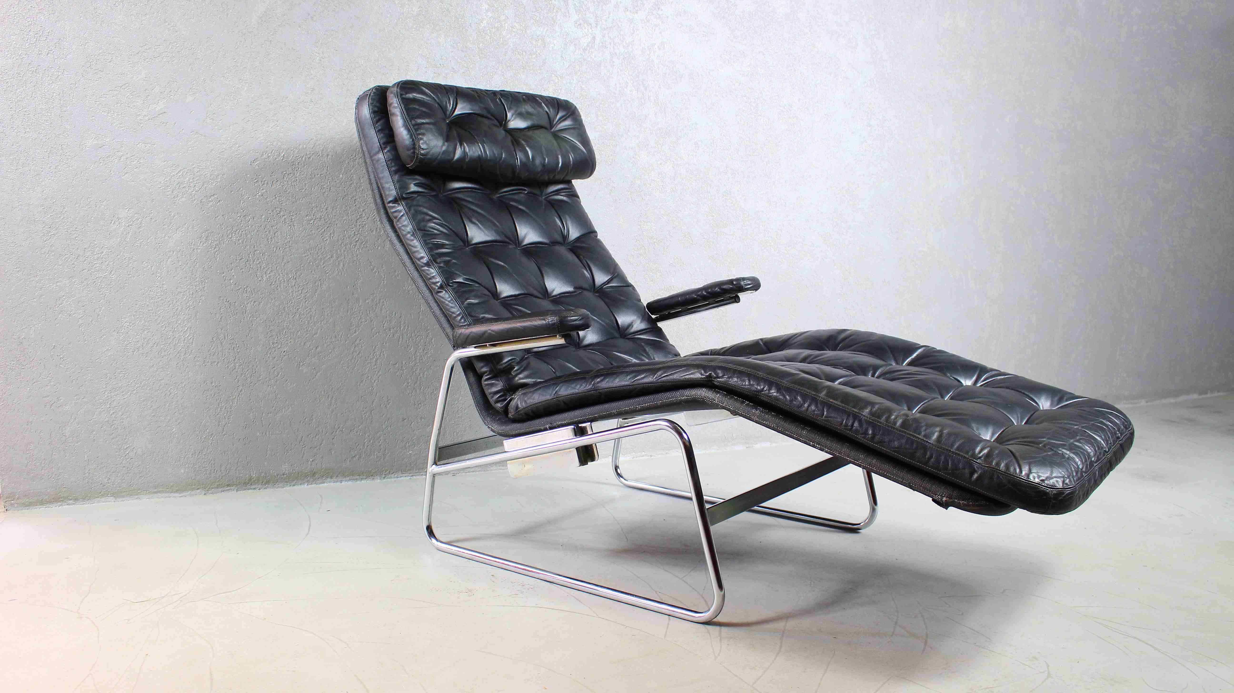 1970s Swedish Leather Chaise by Sam Larsson for DUX