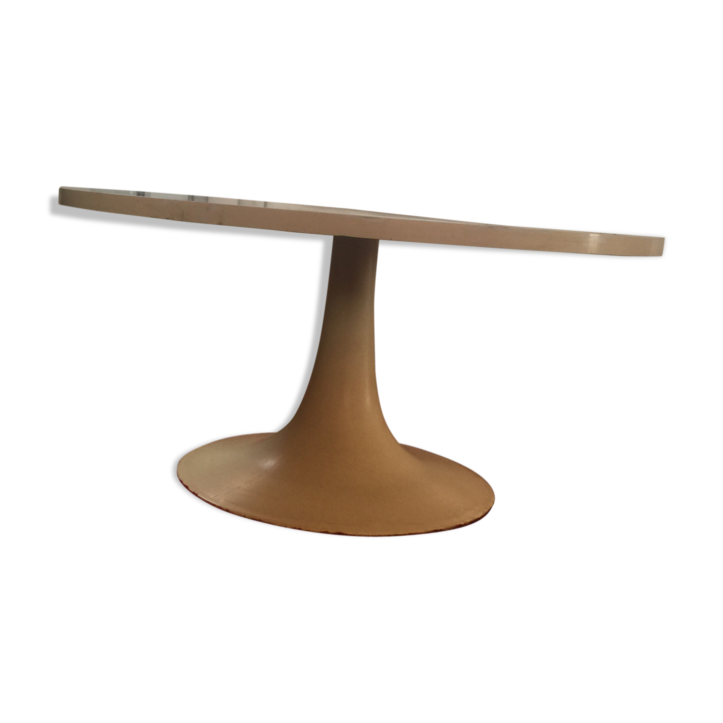 70' tulip foot coffee table