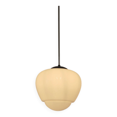 Suspension Tchécoslovaque opaline et bakélite bauhaus