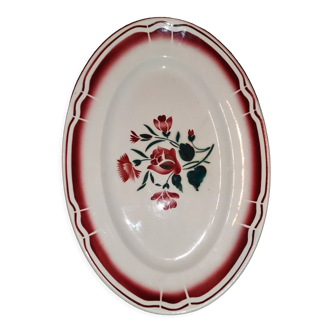 Digioin-style red oval dish