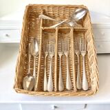 6 table forks and 4 large spoons